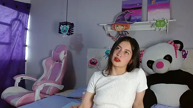 Snapshot of Zaaida_ chatting on 10/30/25, 01:45 Zaaida  online show from 10/30/25, 01:45