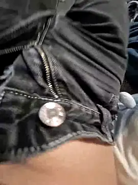 Leon-pervboy online show from 02/18/26, 04:03