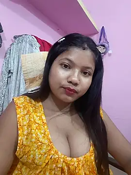 Snapshot of Redchery chatting on 06/29/26, 05:57 Redchery online show from 06/29/26, 05:57