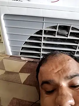 Snapshot of monty935 chatting on 09/24/25, 07:12 monty935 online show from 09/24/25, 07:12