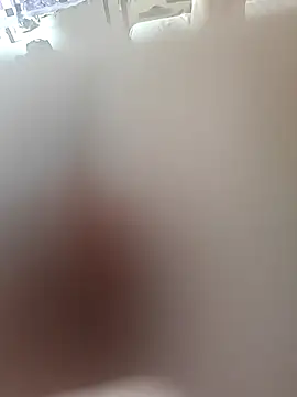 Snapshot of monty935 chatting on 10/23/25, 05:40 monty935 online show from 10/23/25, 05:40