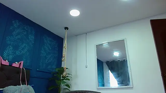 Snapshot of zohet_kriss chatting on 03/11/26, 02:56 zohet kriss online show from 03/11/26, 02:56