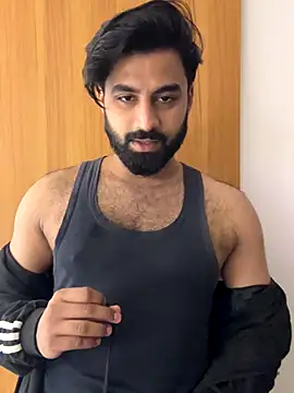 hottestboy03 online show from 12/16/25, 10:53