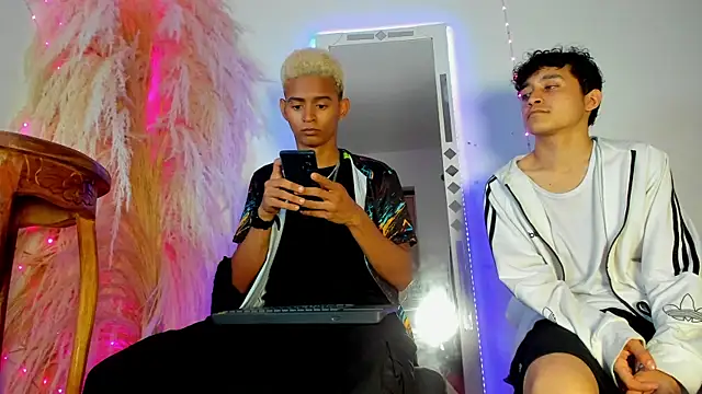 Raams Star online show from 09/30/25, 02:44