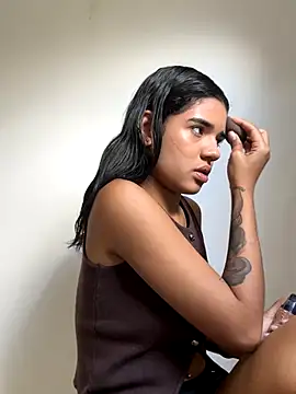 Snapshot of Miagomezx chatting on 11/03/25, 03:24 Miagomezx online show from 11/03/25, 03:24