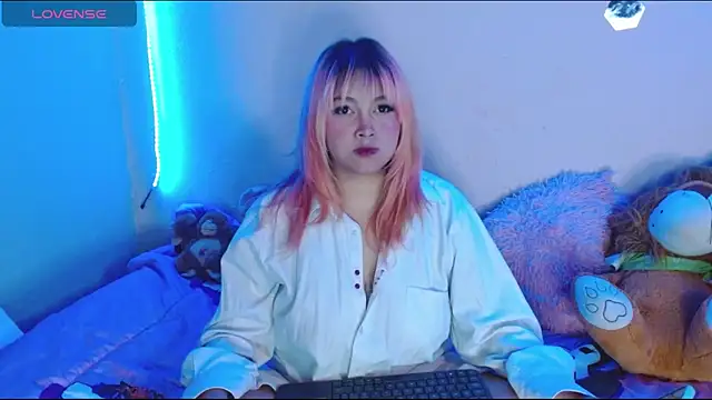 Snapshot of caro_lina20 chatting on 09/09/25, 08:08 caro lina20 online show from 09/09/25, 08:08