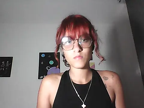 Snapshot of bonniexxx666 chatting on 12/04/25, 03:27 bonniexxx666 online show from 12/04/25, 03:27