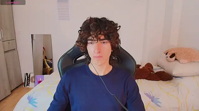 Nude Boy18 online show from 03/06/26, 08:16