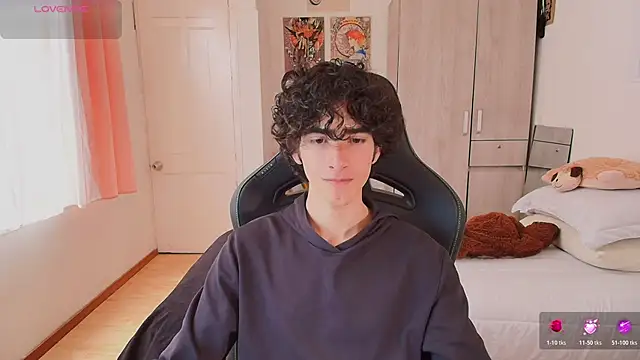 Nude Boy18 online show from 05/16/26, 06:39