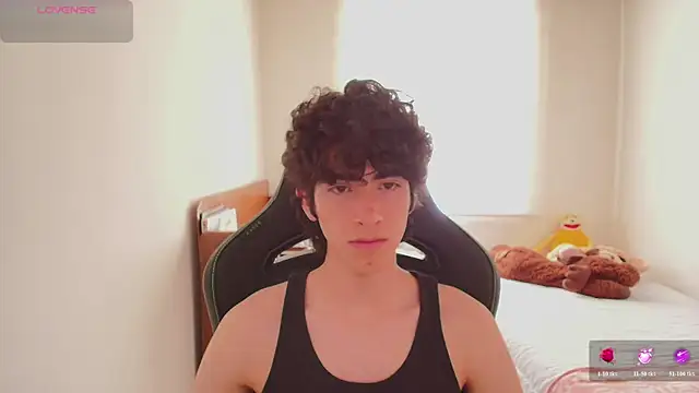 Nude Boy18 online show from 06/23/26, 07:12