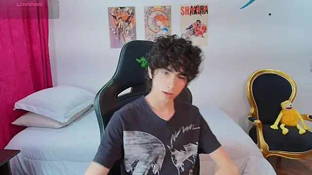 Nude Boy18 online show from 07/17/26, 12:39