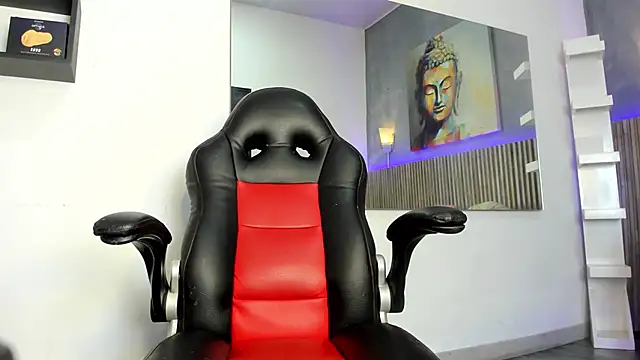 Snapshot of L_instinct chatting on 09/10/25, 08:09 L instinct online show from 09/10/25, 08:09