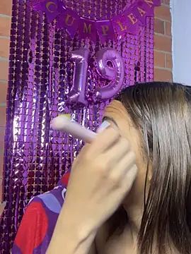 Snapshot of yumi_hanna chatting on 09/14/25, 07:57 yumi hanna online show from 09/14/25, 07:57