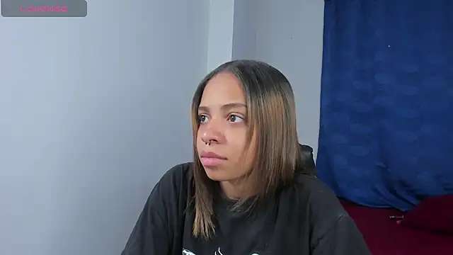 Snapshot of yumi_hanna chatting on 03/12/26, 03:12 yumi hanna online show from 03/12/26, 03:12