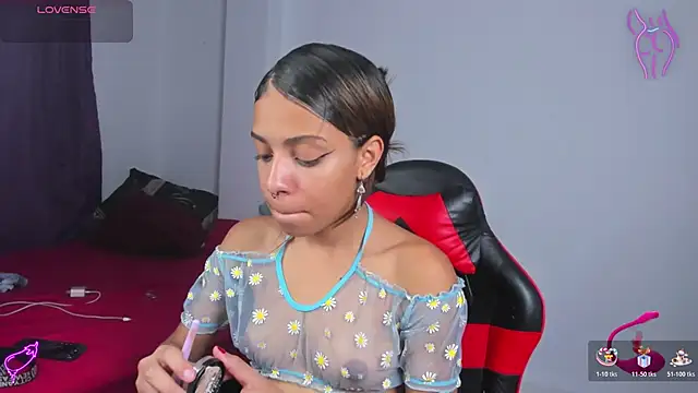 Snapshot of yumi_hanna chatting on 03/26/26, 02:06 yumi hanna online show from 03/26/26, 02:06