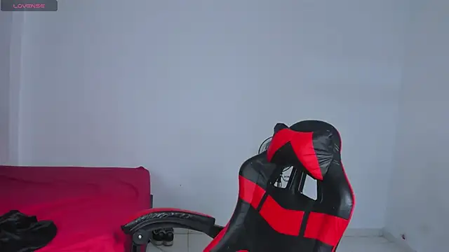 Snapshot of yumi_hanna chatting on 04/02/26, 04:32 yumi hanna online show from 04/02/26, 04:32