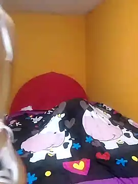 Snapshot of Canela_2020 chatting on 10/21/25, 04:13 Canela 2020 online show from 10/21/25, 04:13