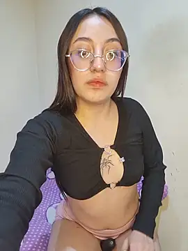 StefaniaFoxx  online show from 05/14/26, 05:36