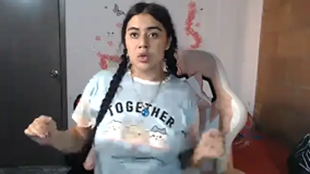 Snapshot of sophiadaza666 chatting on 03/11/26, 07:09 sophiadaza666 online show from 03/11/26, 07:09