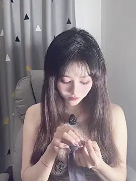 Snapshot of annacc999 chatting on 09/24/25, 01:47 annacc999 online show from 09/24/25, 01:47