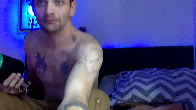 Snapshot of Daddyrabbit117 chatting on 04/02/26, 07:55 Daddyrabbit117 online show from 04/02/26, 07:55