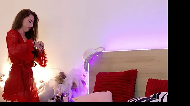 Snapshot of Sienna_Voss chatting on 11/13/25, 10:19 Sienna Voss online show from 11/13/25, 10:19