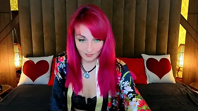 Snapshot of BrandyBloom chatting on 03/10/26, 08:14 BrandyBloom online show from 03/10/26, 08:14