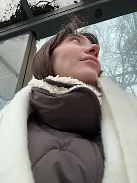 BallerinaCappuccino  online show from 12/18/25, 07:03