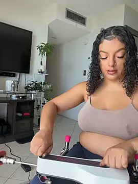 allybluee777 online show from 12/02/25, 05:30