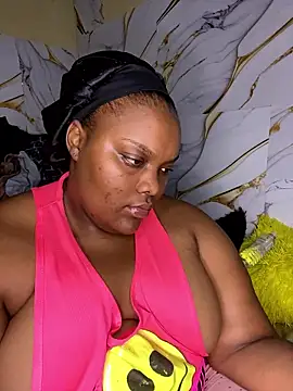 Snapshot of chubbybbw18 chatting on 04/18/26, 05:28 chubbybbw18 online show from 04/18/26, 05:28