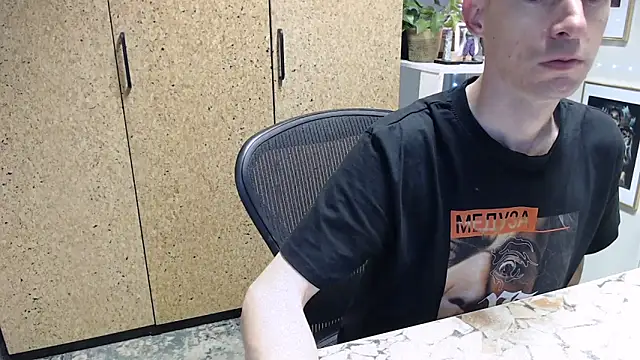 Snapshot of sakiramissy chatting on 04/08/26, 06:13 sakiramissy online show from 04/08/26, 06:13