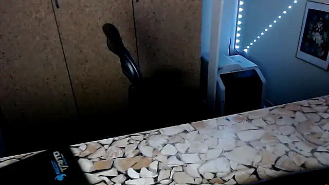 Snapshot of sakiramissy chatting on 04/20/26, 02:53 sakiramissy online show from 04/20/26, 02:53