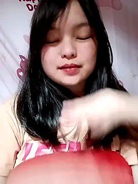 Snapshot of XoiXoi232 chatting on 03/04/26, 09:37 XoiXoi232 online show from 03/04/26, 09:37