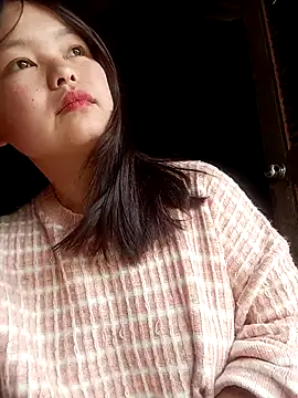 Snapshot of XoiXoi232 chatting on 03/16/26, 01:33 XoiXoi232 online show from 03/16/26, 01:33