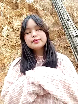 Snapshot of XoiXoi232 chatting on 03/16/26, 05:44 XoiXoi232 online show from 03/16/26, 05:44