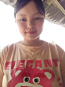 Snapshot of XoiXoi232 chatting on 04/13/26, 02:17 XoiXoi232 online show from 04/13/26, 02:17