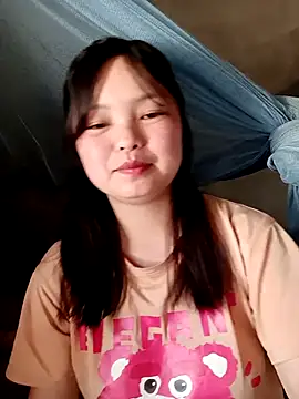 Snapshot of XoiXoi232 chatting on 04/14/26, 02:50 XoiXoi232 online show from 04/14/26, 02:50