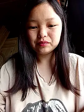 Snapshot of XoiXoi232 chatting on 04/23/26, 01:29 XoiXoi232 online show from 04/23/26, 01:29