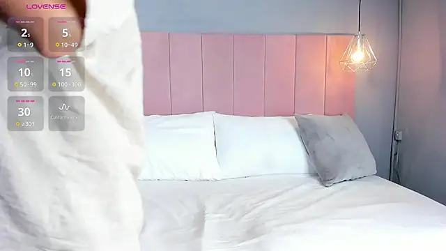 Snapshot of Cloe_Black chatting on 09/18/25, 04:36 Cloe Black online show from 09/18/25, 04:36