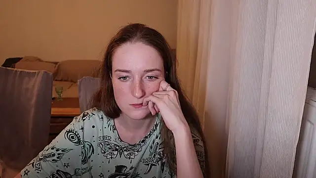 Snapshot of Tanywish chatting on 11/28/25, 03:09 Tanywish online show from 11/28/25, 03:09