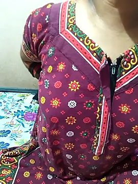 Snapshot of keralacouples11 chatting on 09/09/25, 05:40 keralacouples11 online show from 09/09/25, 05:40