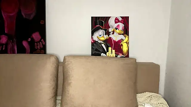 Snapshot of Petal_Couple chatting on 12/01/25, 09:47 Petal Couple online show from 12/01/25, 09:47