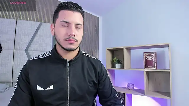 Axel grey  online show from 02/15/26, 12:36