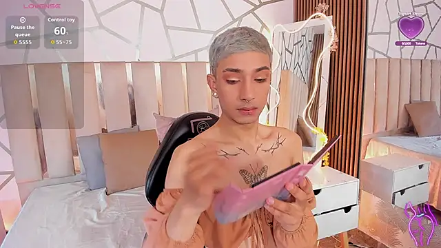 CYRUS TAY online show from 04/27/26, 12:03