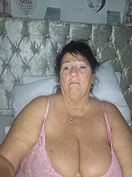 Angeldelightt online show from 10/14/25, 08:42