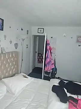 Angeldelightt online show from 12/04/25, 03:32