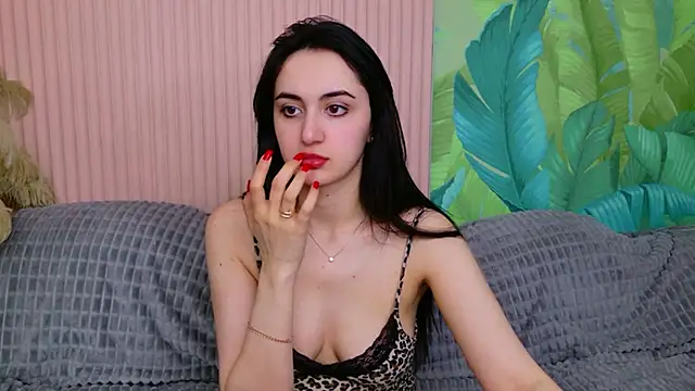 Snapshot of Elizabeth_Meyer chatting on 04/18/26, 05:33 Elizabeth Meyer online show from 04/18/26, 05:33