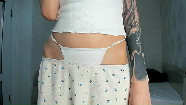 Amy Loveme online show from 10/04/25, 03:37