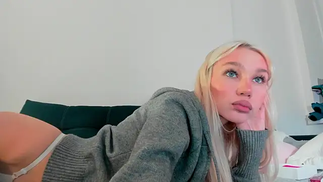 Snapshot of cuteleraay chatting on 09/20/25, 08:21 cuteleraay online show from 09/20/25, 08:21