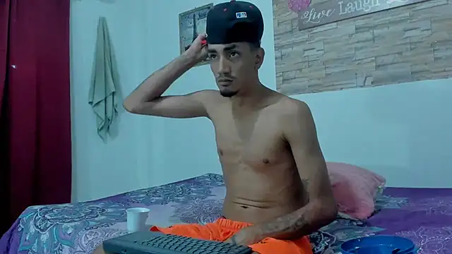 Snapshot of Sexvergon_26 chatting on 11/27/25, 08:00 Sexvergon 26 online show from 11/27/25, 08:00